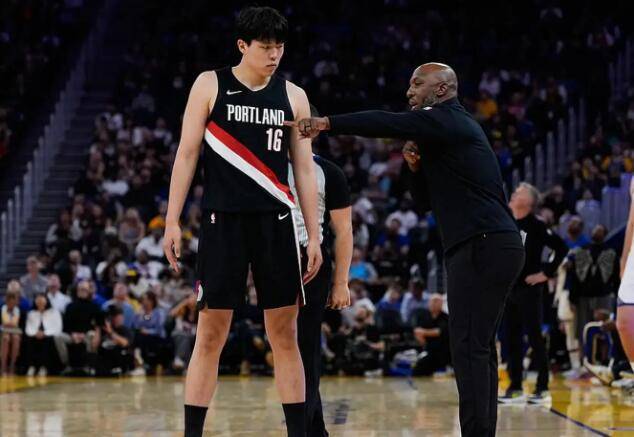 曝开拓者主帅比卢普斯因涉嫌非法赌博被FBI逮捕